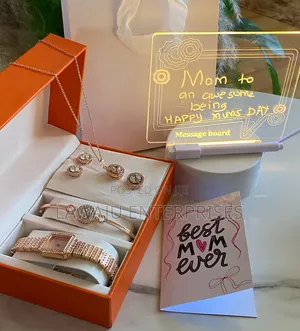 7 In 1 Mother's Day Gift Pack