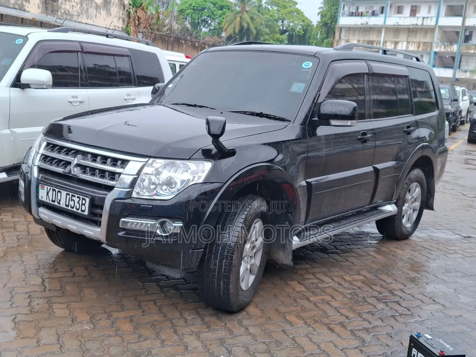 Mitsubishi Pajero 2017 Black