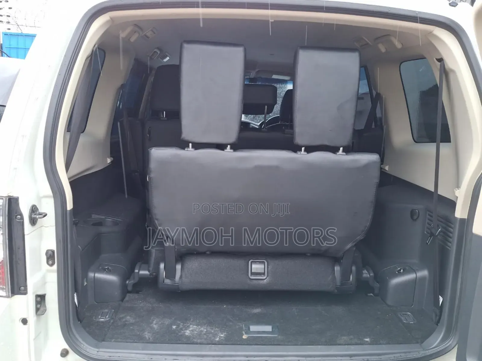 Mitsubishi Pajero 2017 White