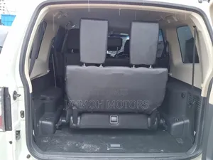 Mitsubishi Pajero 2017 White