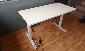 White Electric Desk Height Adjastable