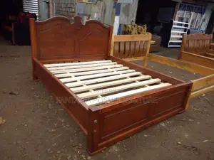 Trendy Pure Mahogany Bed (Size: 5x6 Feet)