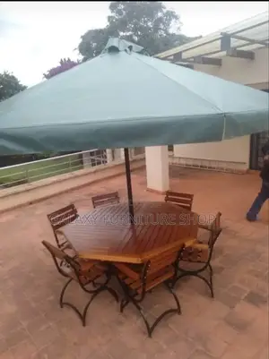 Garden Bench/Umbrella