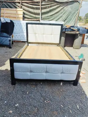 5*6 Modern Cream Black Panel Bed