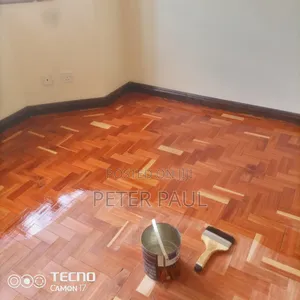 Glitterd Floor Finish