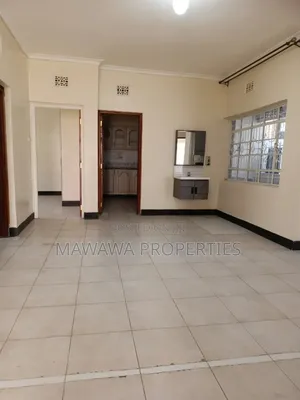 4bdrm Apartment in Nairobi West for rent