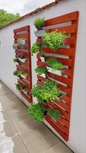 Wall Garden Planter