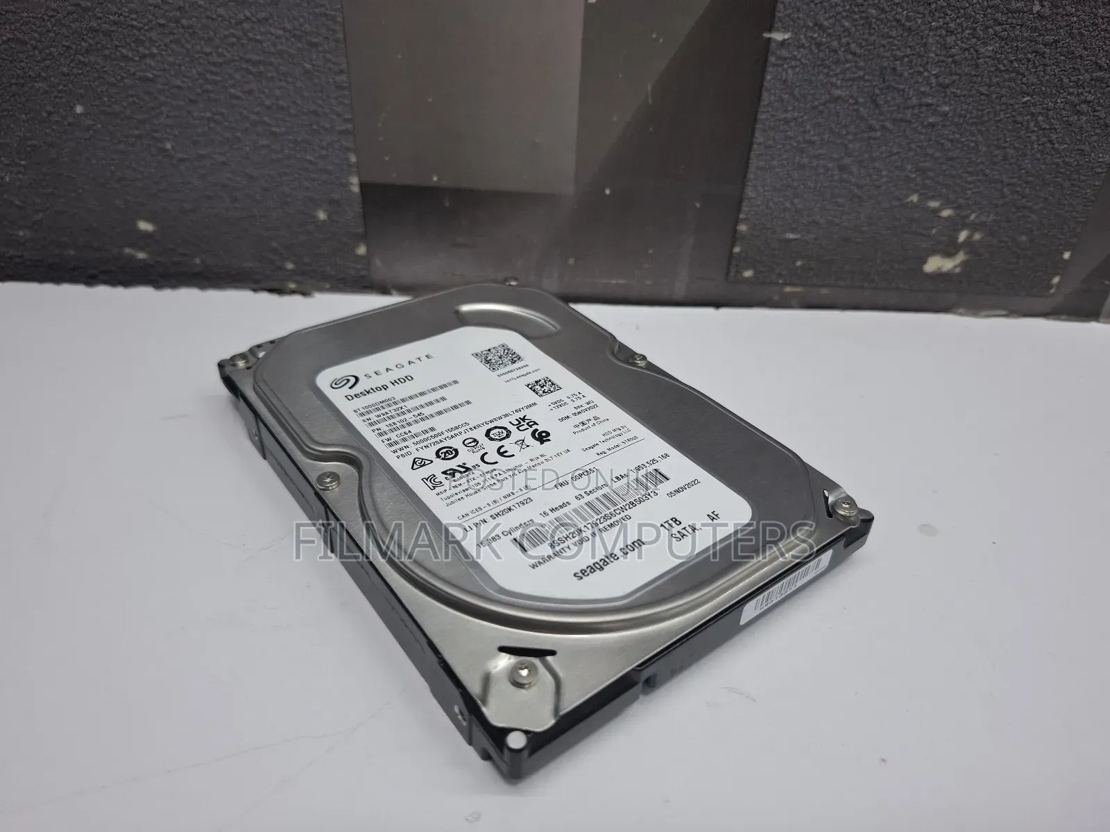 Seagate 1tb Desktop Hdd Sata 6gb/S 3.5-inch Internal Drive