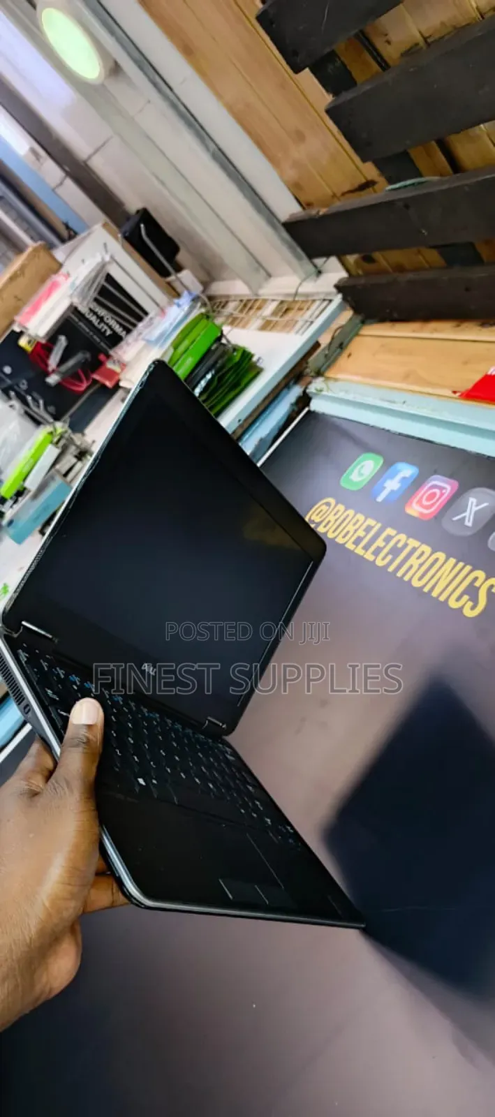 Laptop Dell Latitude 10 4GB Intel Celeron HDD 320GB