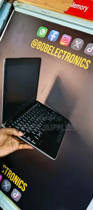 Laptop Dell Latitude 10 4GB Intel Celeron HDD 320GB