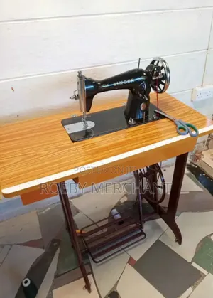 Sewing Machine/Singer Sewing Machine
