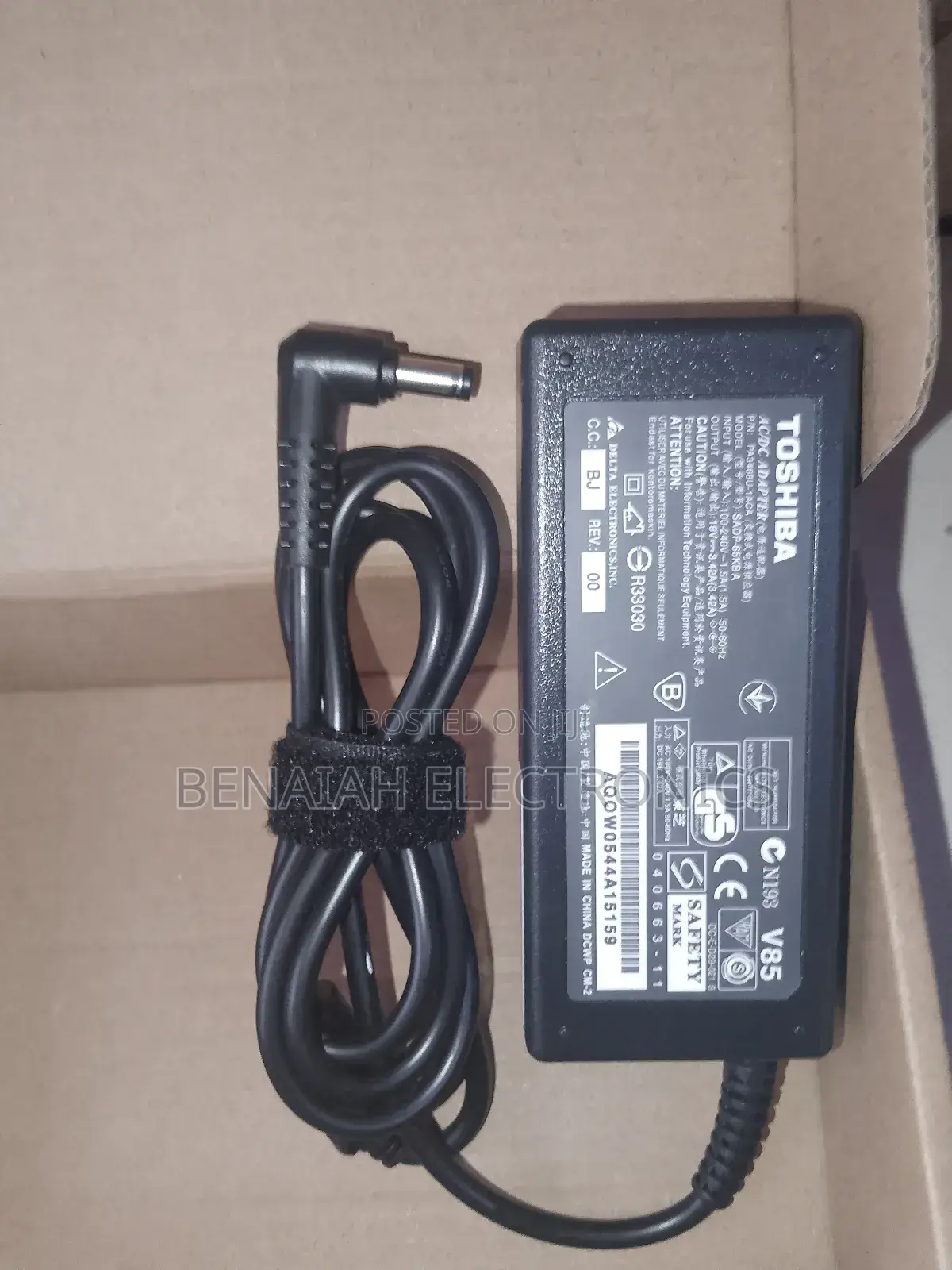 Reliable Toshiba Laptop Pin Adapter 65watts