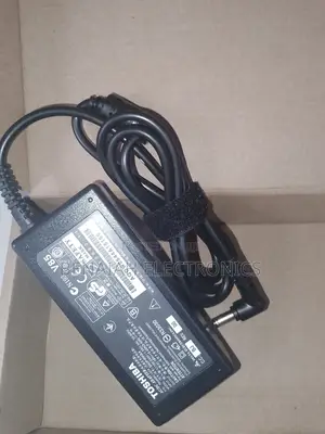 Reliable Toshiba Laptop Pin Adapter 65watts