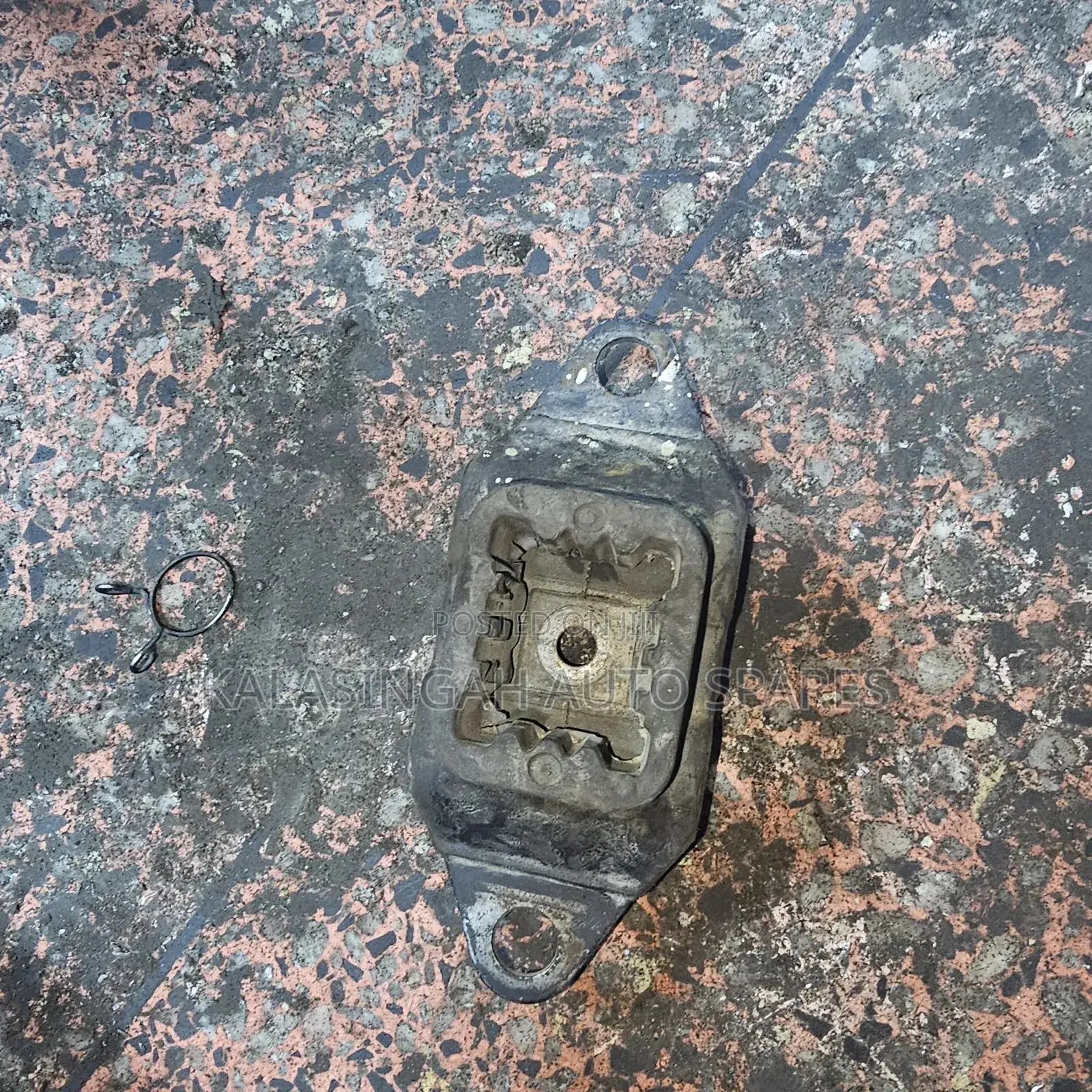 Nissan Note Mounting