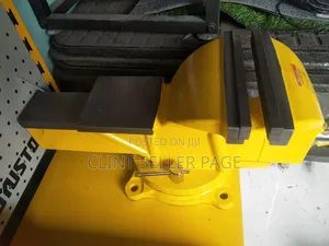 Bench Vise 8"