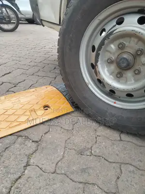 Speed Cushions/Speed Bumps 100%Rubber