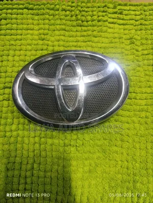 Toyota Camry, Belta Oem Front Grill Emblem Badge