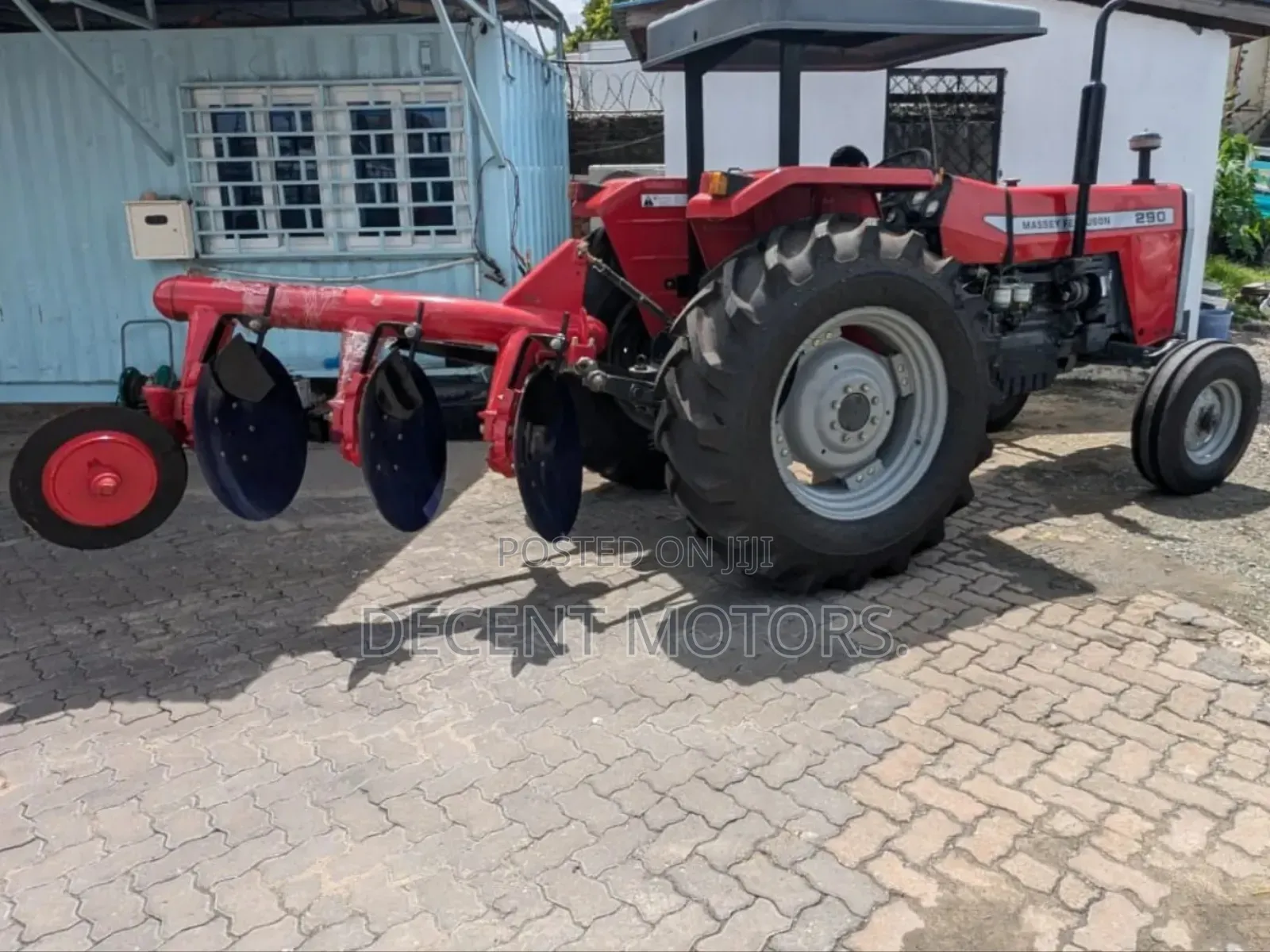 Tractor 290