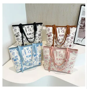 High Quality Vintage Style Ladies Handbag
