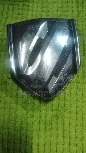 Front Grille Emblem For Toyota Alphard