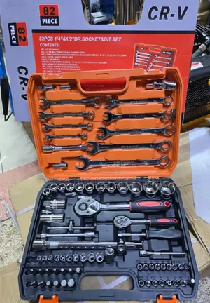 1/4" 1/2" Dr Socket and Bit Set(82pcs)