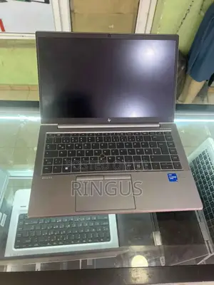 Laptop HP ZBook Firefly G8 16GB Intel Core I5 SSD 512GB