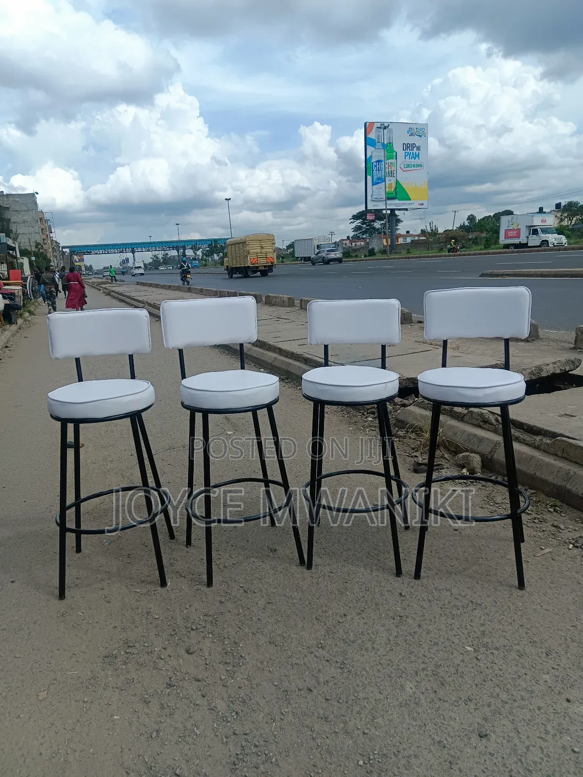 Black and White Kitchen Counter Stools or Bar Stools 