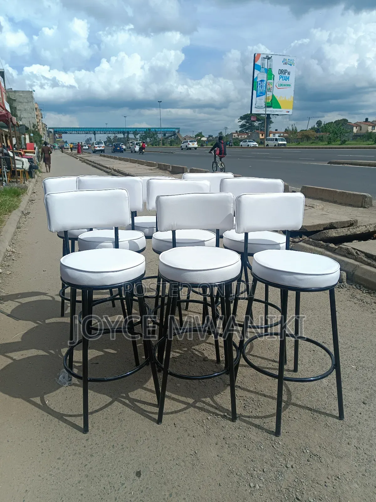 Black and White Kitchen Counter Stools or Bar Stools 
