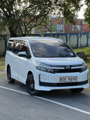 Toyota Voxy 2015 White