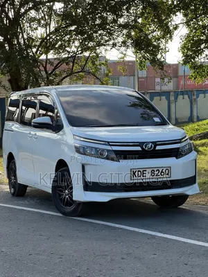 Toyota Voxy 2015 White