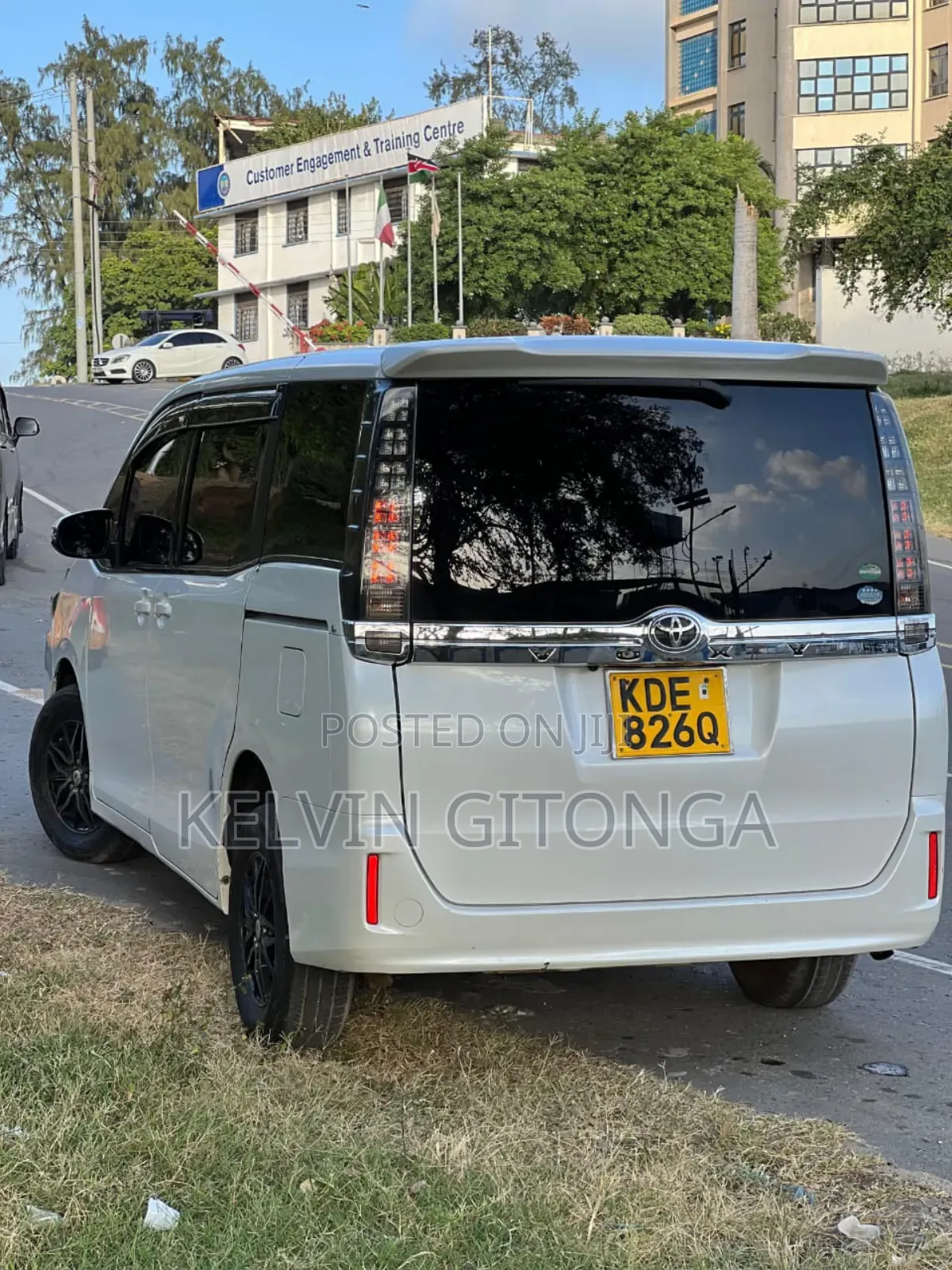 Toyota Voxy 2015 White