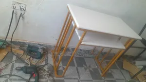 Classic Manicure Table