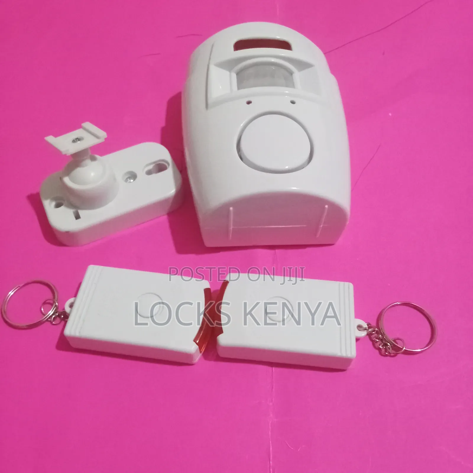 Wall Mountable Motion Sensor Alarm