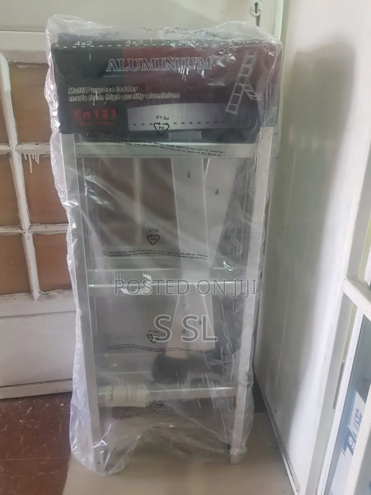 Aluminium Foldable Ladder 4 by 3