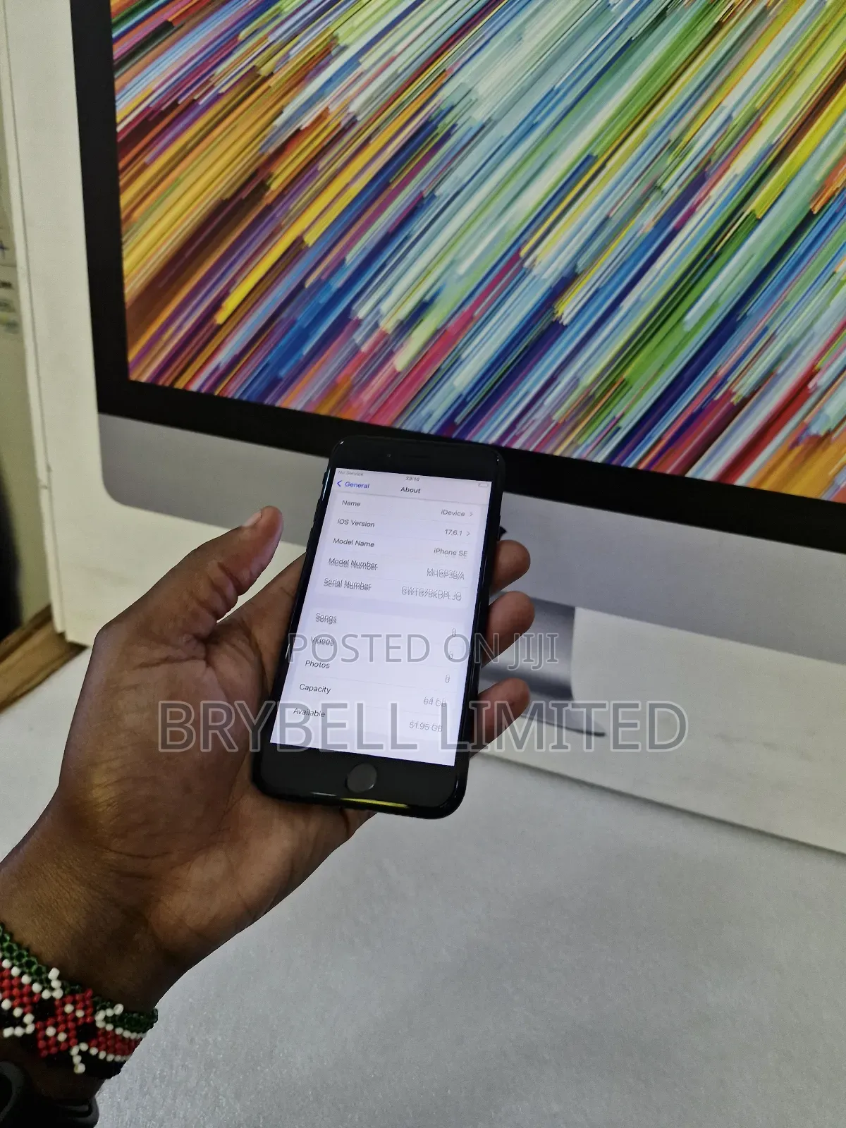 Apple iPhone SE 64 GB Black