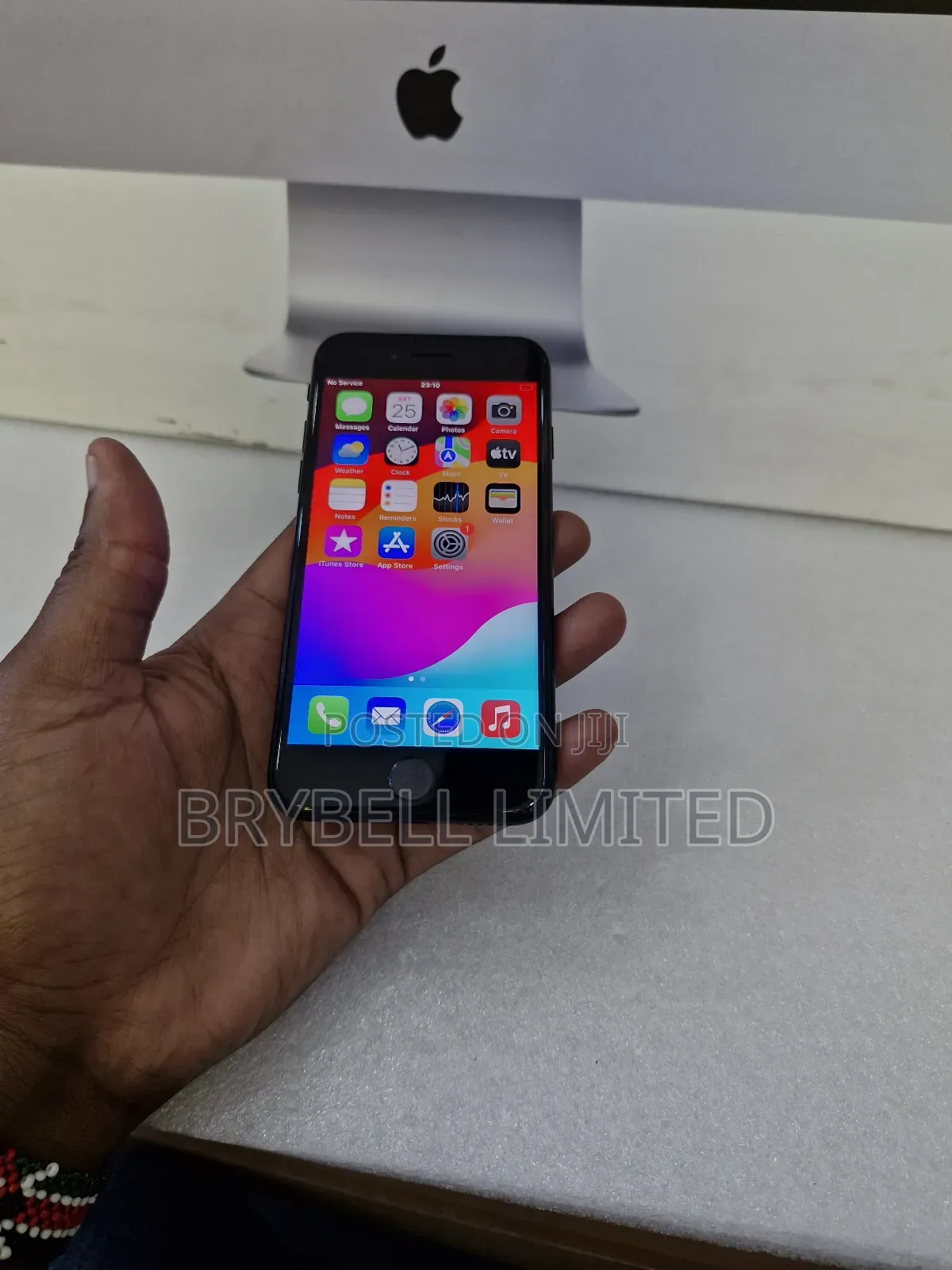 Apple iPhone SE 64 GB Black