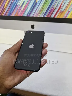 Apple iPhone SE 64 GB Black