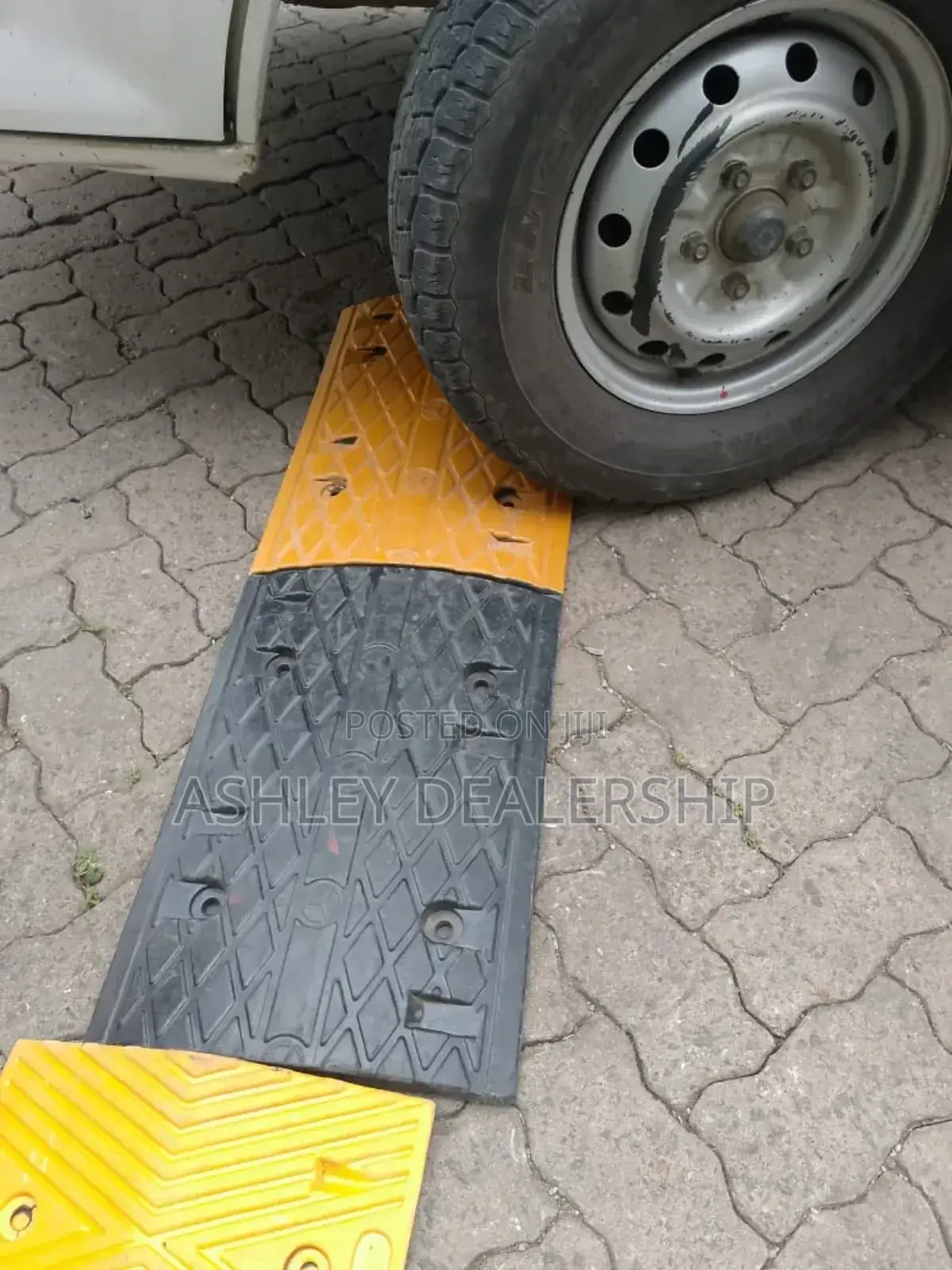 Parking Rubber Bump