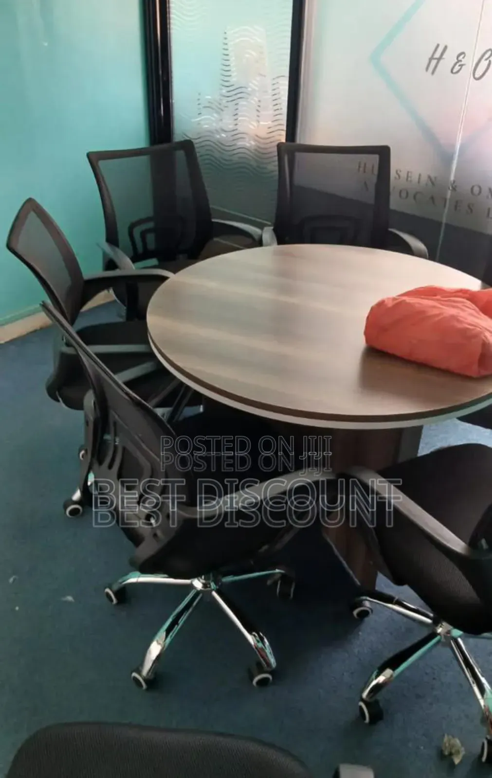 Round Boardroom Table