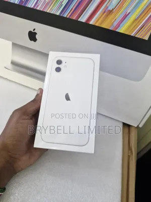New Apple iPhone 11 128 GB White
