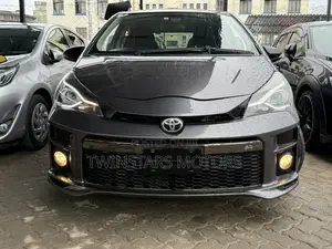 Toyota Vitz 1.5 FWD 5dr 2018 Gray