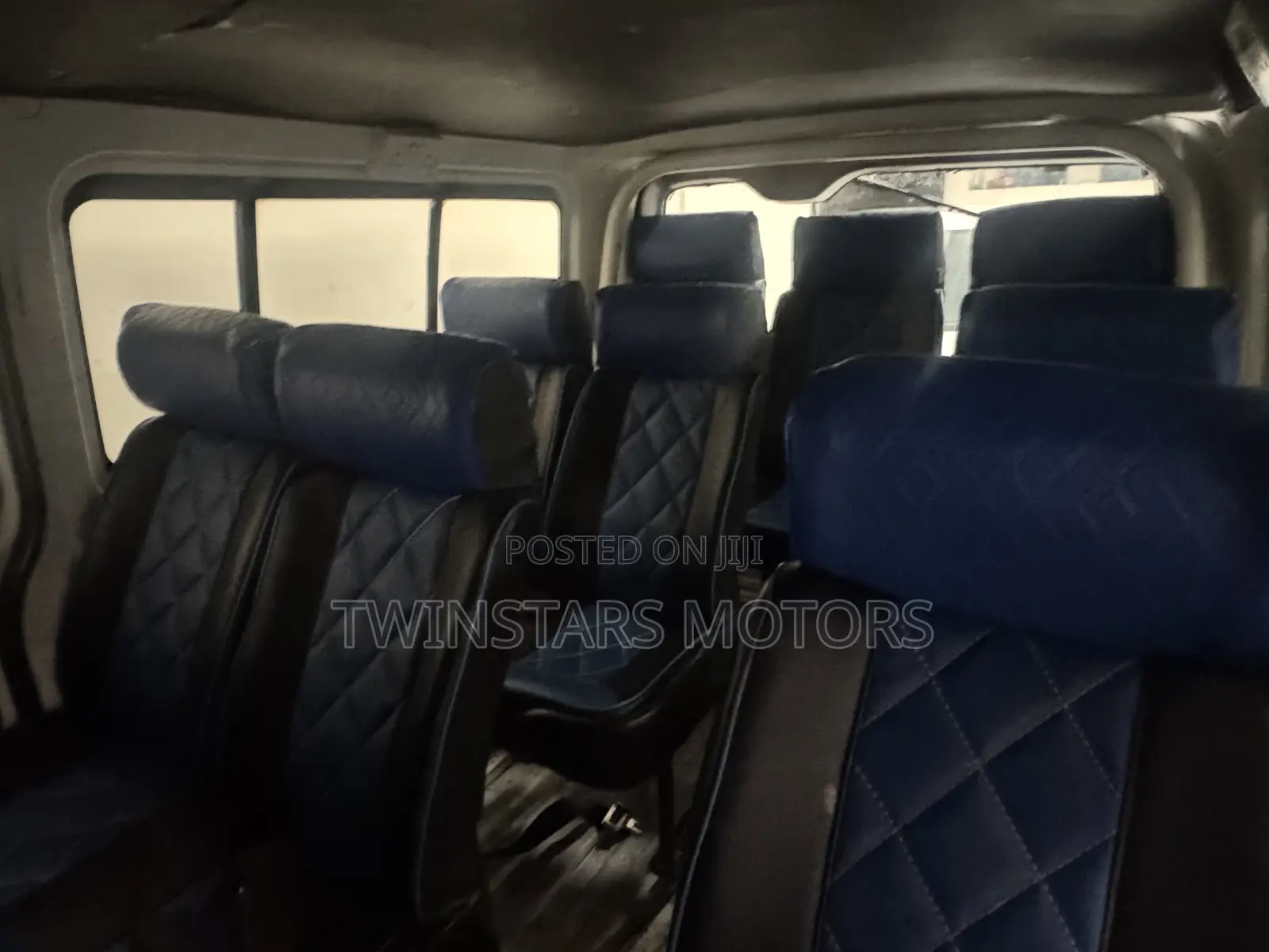 Toyota HiAce 2014 White