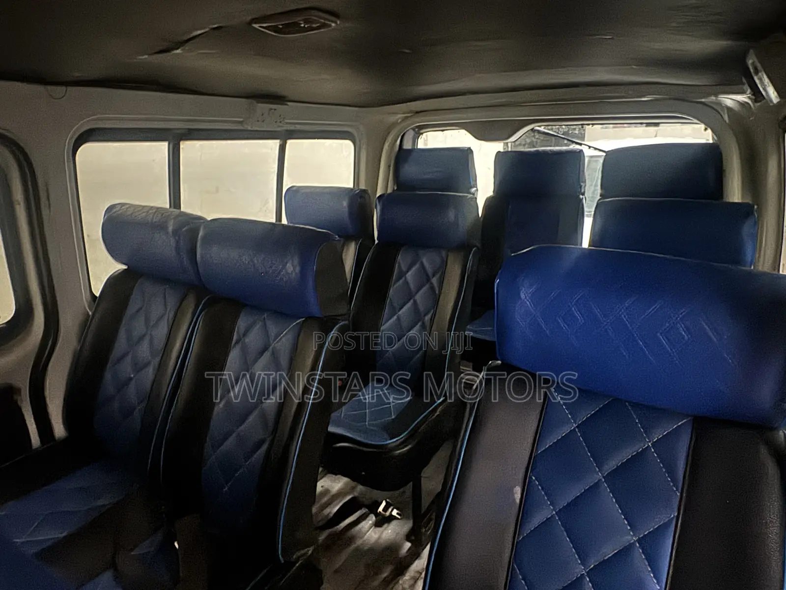 Toyota HiAce 2014 White