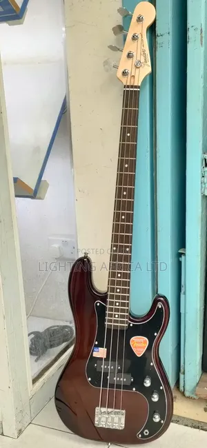 Fender 4 String Proffesional Bass Guitar