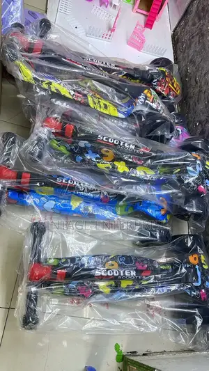 Foldable Graffiti Scooter