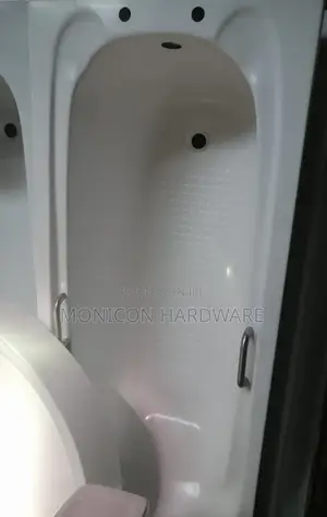 White Bathtub Ex Uk