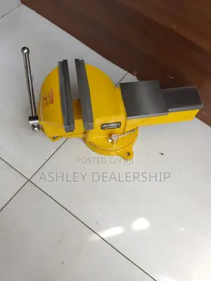 Heavy Duty Bench Vise 8"