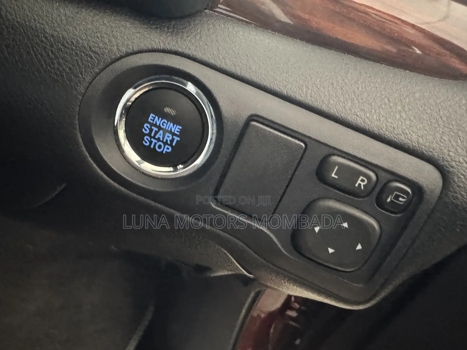 Toyota Premio 2018 Red