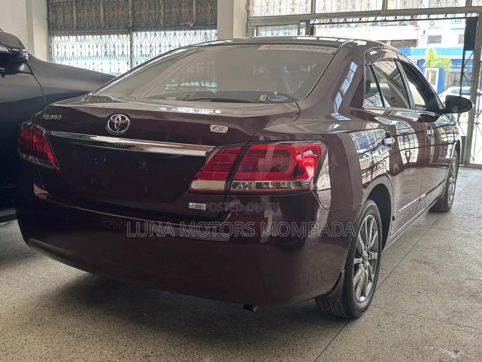Toyota Premio 2018 Red