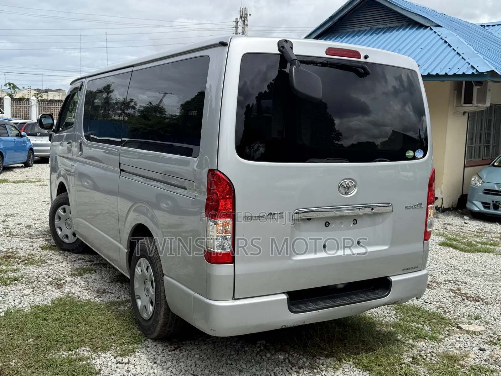 Toyota HiAce 2019 Silver
